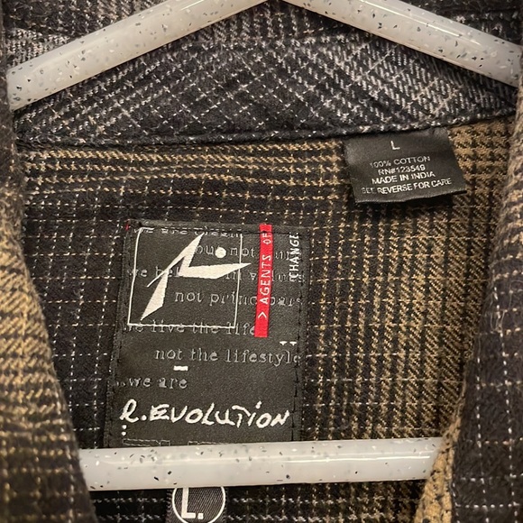 Revolution Men’s Flannel Button Down Shirt, Size Large. Black and brown plaid. - Picture 3 of 7